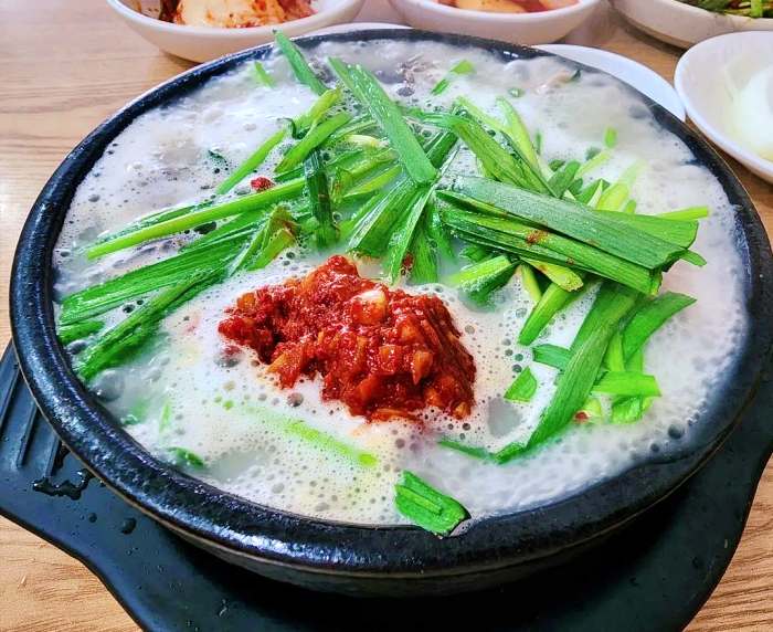 생방송 오늘저녁 안양 안양예술공원 순대국 순대국밥 맛집