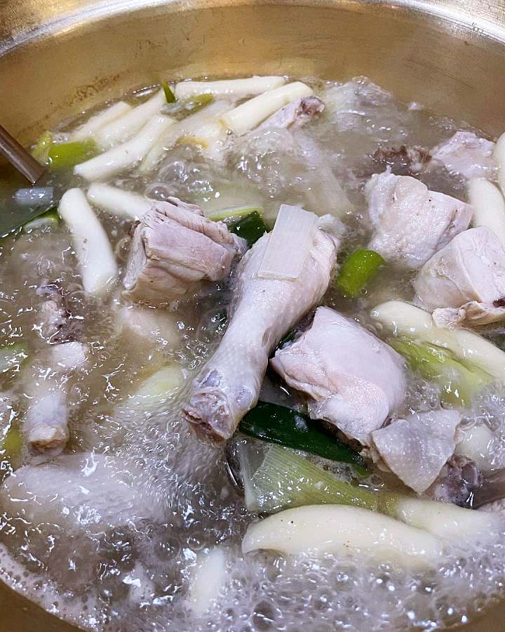 알토란 김명열 대박집 대표 닭한마리 특허 받은 육수로 한국을 넘어 일본까지 강타 맛있는 닭한마리집 종로 동대문 맛집 위치 메뉴 가격 정보