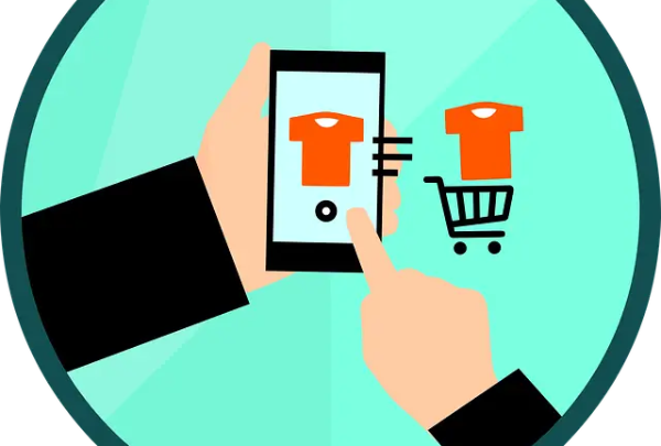 스마트폰이 매장! 패션 브랜드의 모바일 마케팅 풀 전략