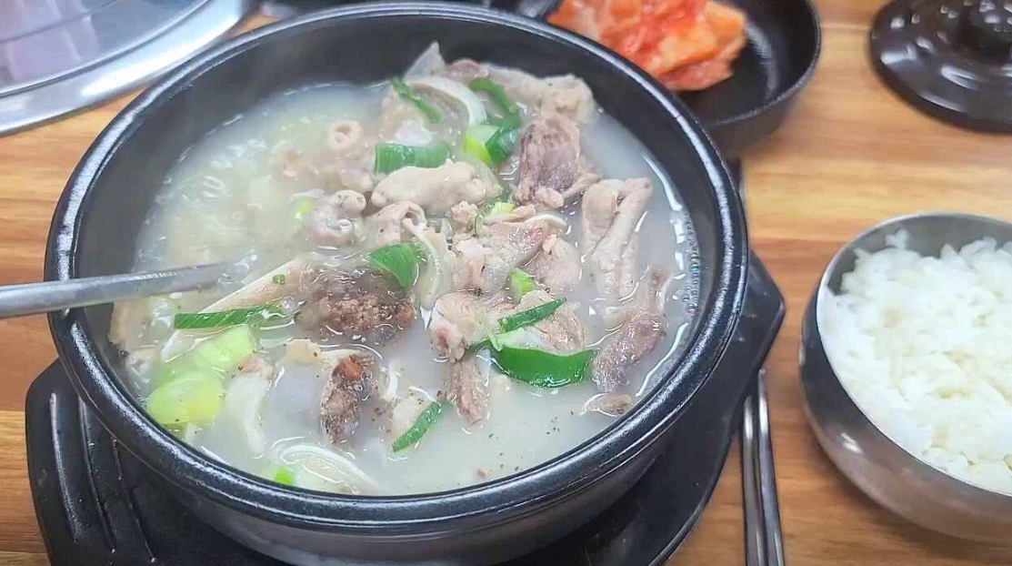 연가네순대국밥