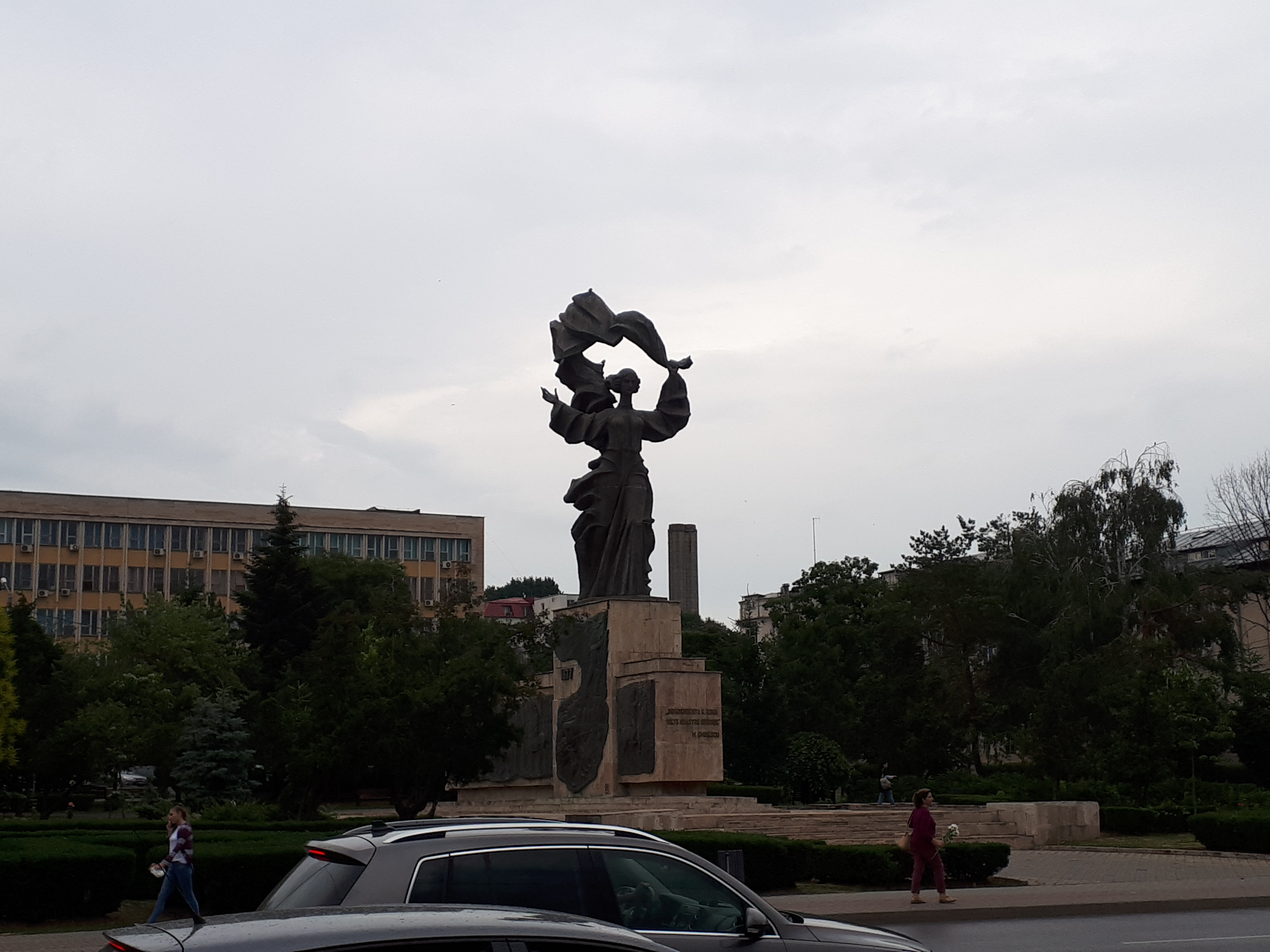 루마니아 이아시 교차로 중앙 동상