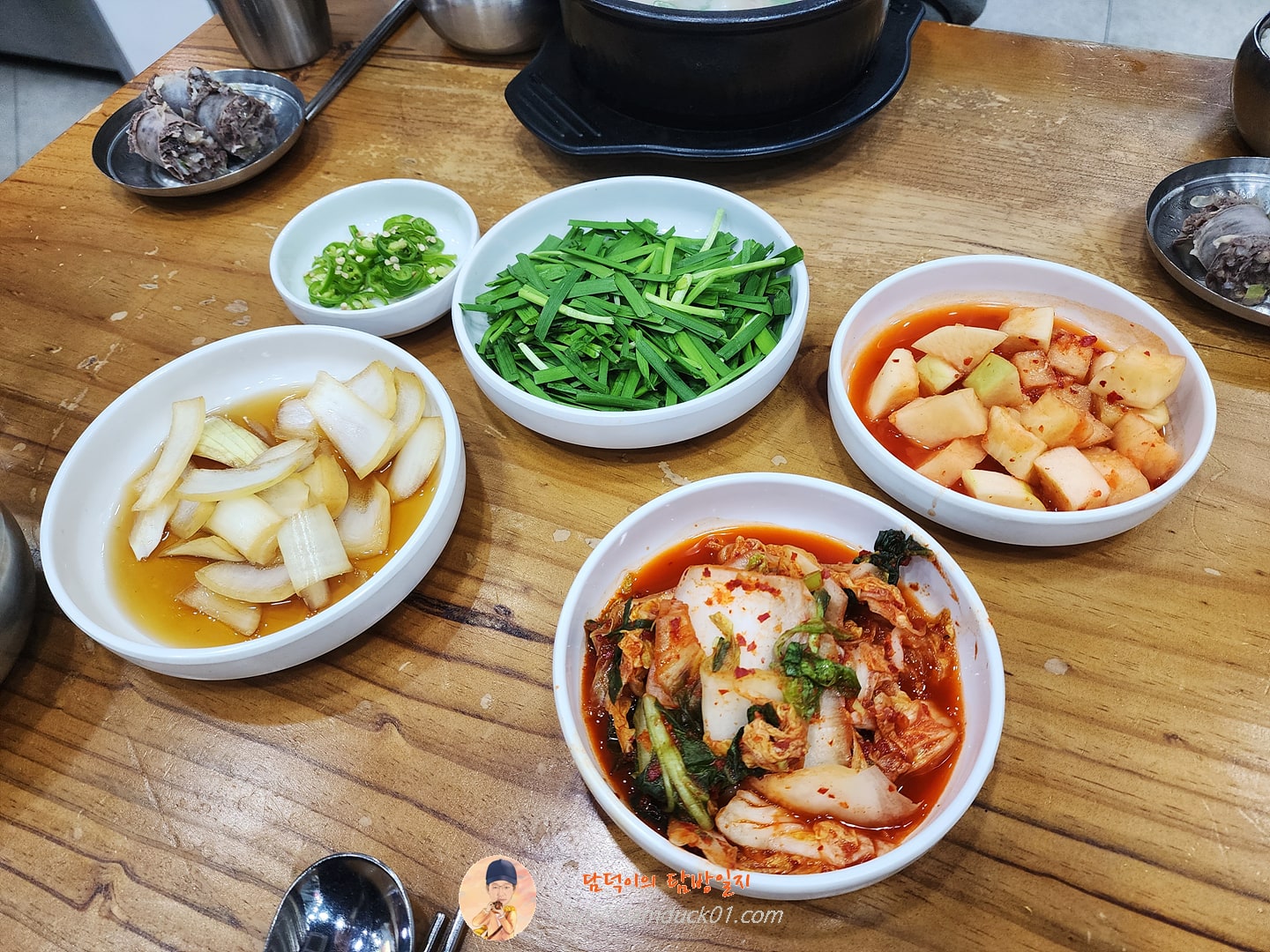 태기산더덕순대 기본 반찬