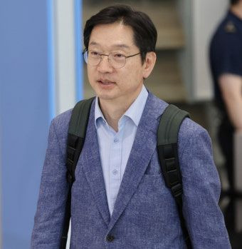 김경수 대통령 정무특보 프로필: 나이 학력 고향 盧 마지막 비서관의 18년 만 청와대 복귀