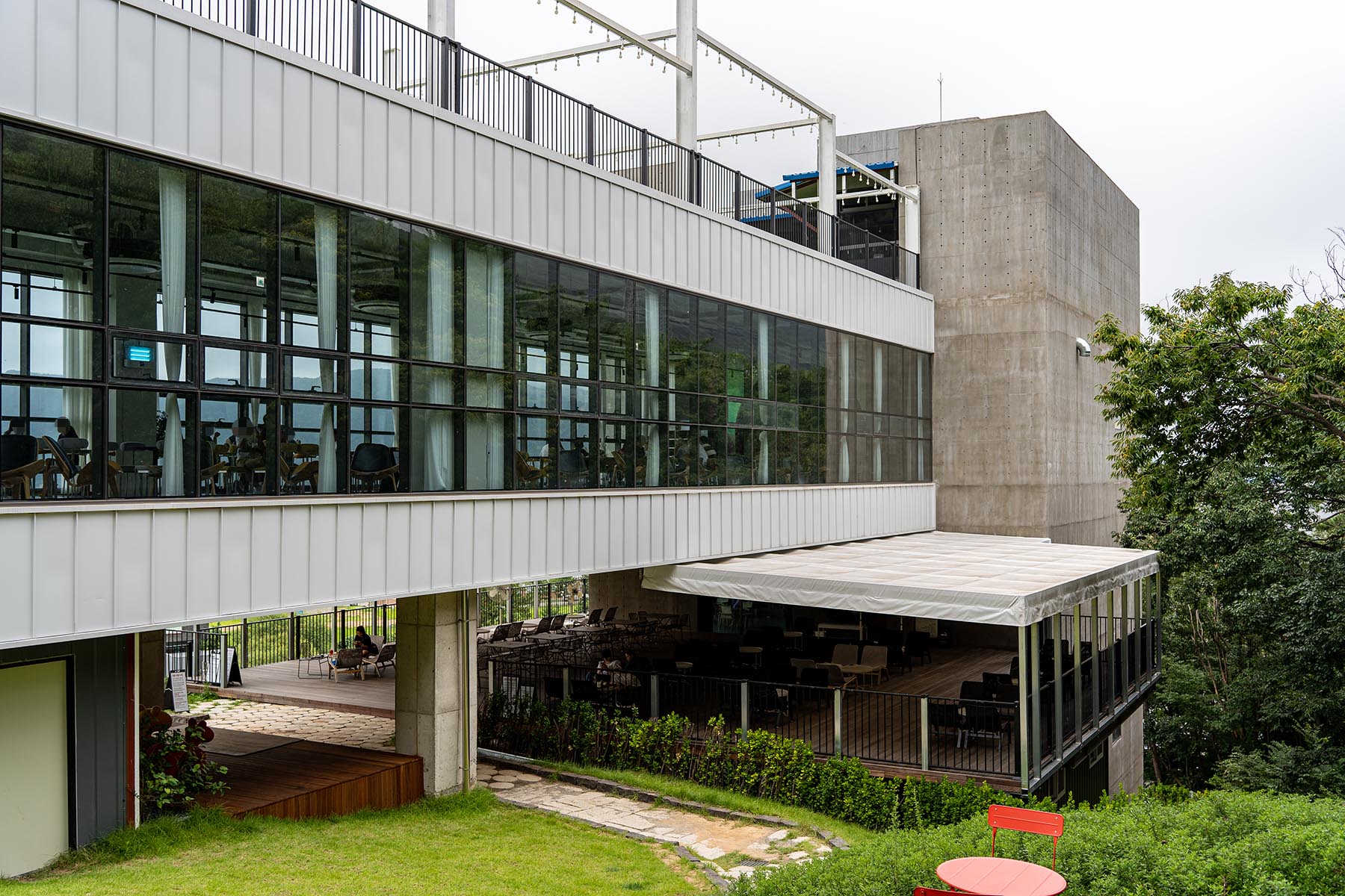 두루미 베이커리 카페 외관