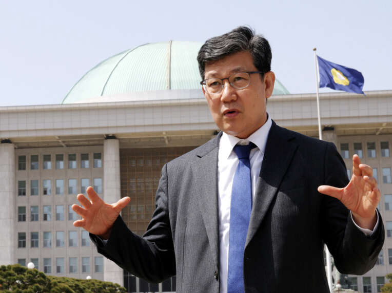 김남근6