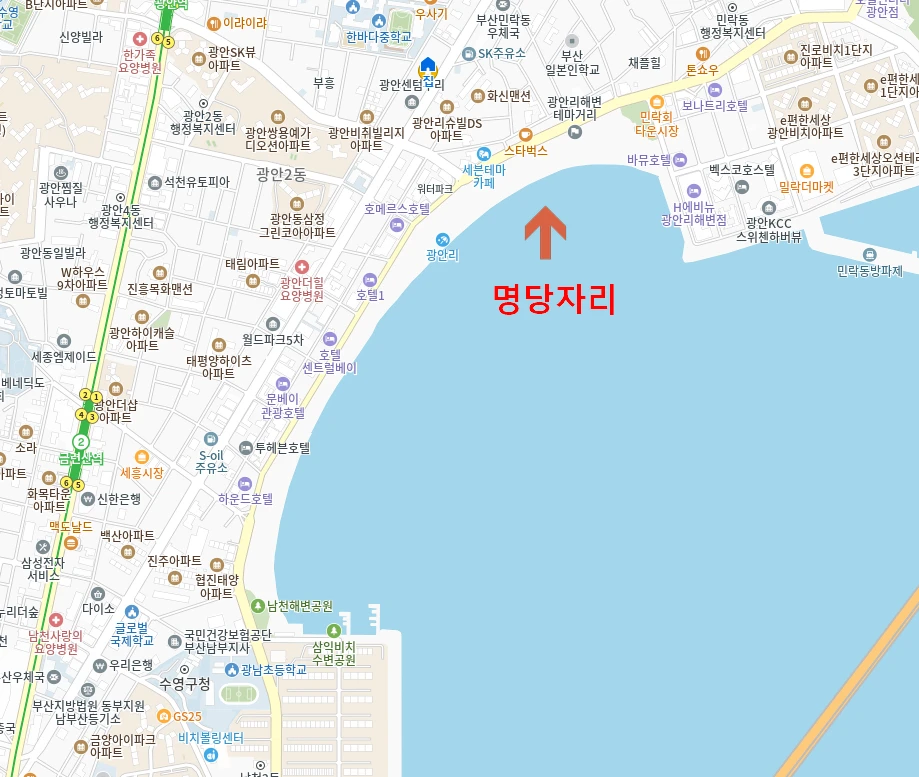 좀 더 멀리서 본 명당자리 위치 설명