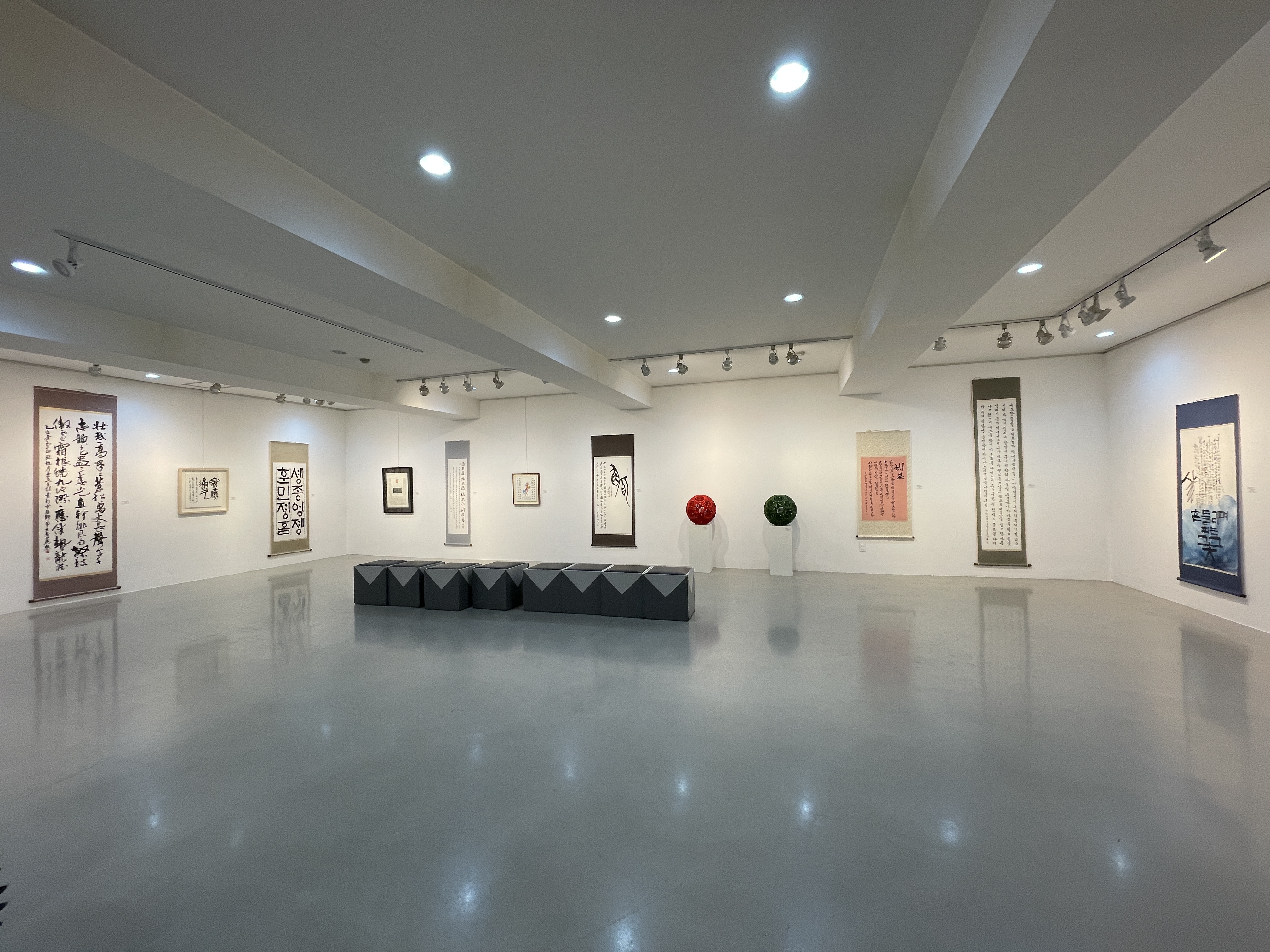동방문화대학원대학교 서예.문인화교육강사과정 교수작품전