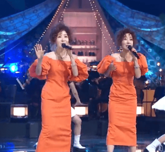 윙크(높은음자리) 바다에 누워