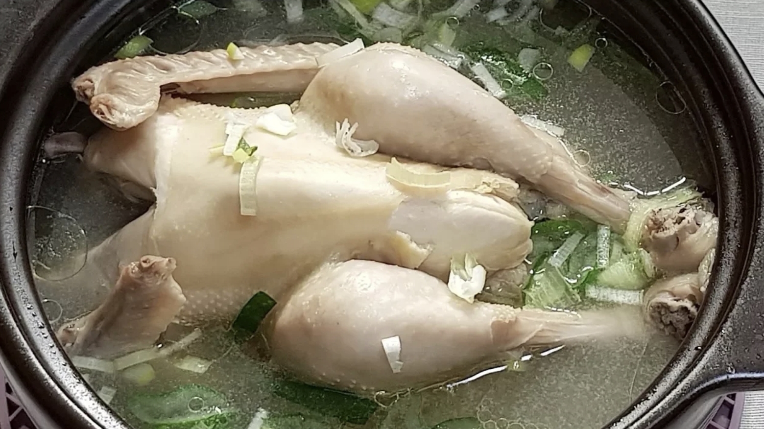 닭 백숙 이미지