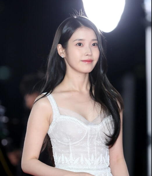 아이유 최근활동