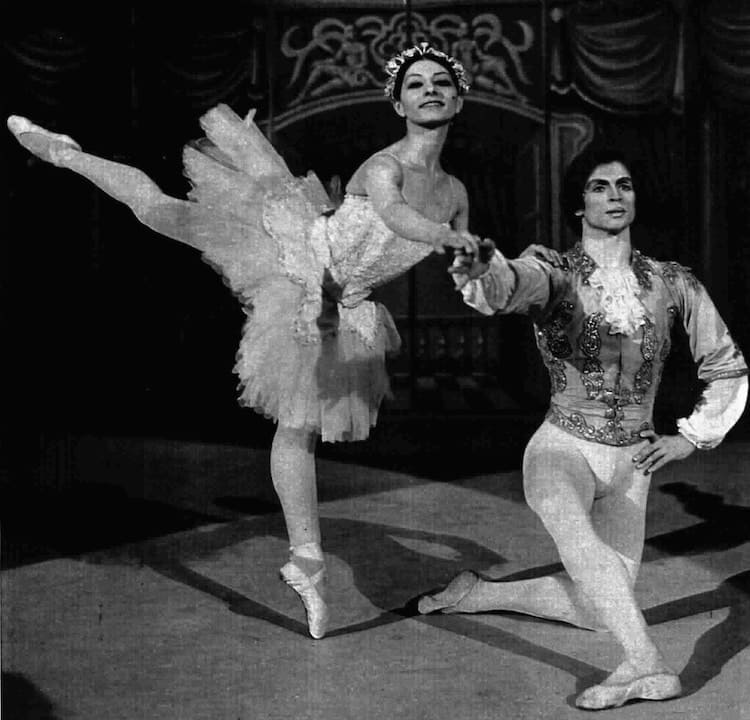 전설적인 발레 무용수 &#39;루돌프 누레예프&#39;의 독특한 무덤 VIDEO: Discover the Story of Legendary Ballet Dancer Rudolf Nureyev’s Unique Grave