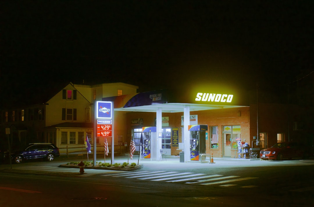 Gas fornece
