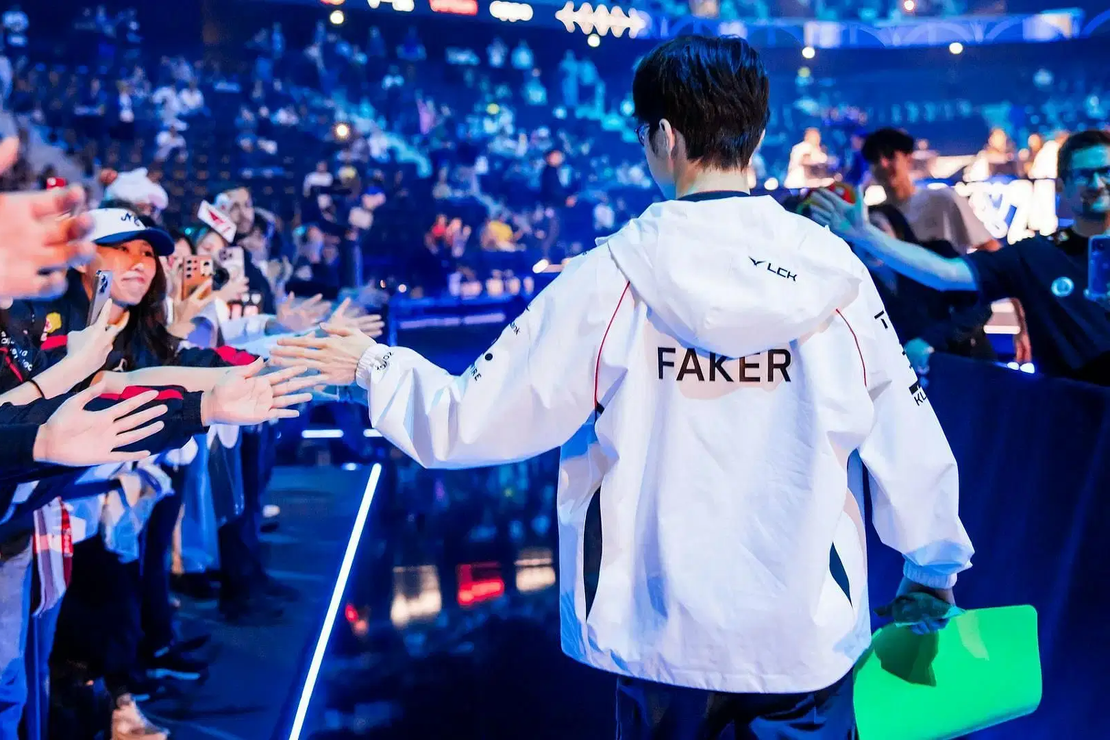 롤 레드불 이벤트 매치 T1