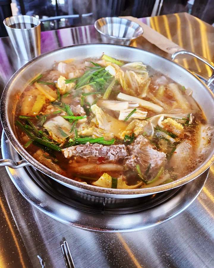 김포 가게 닭볶음탕 닭한마리 담백한 맛의 깊이 고수의 부엌 맛집 추천