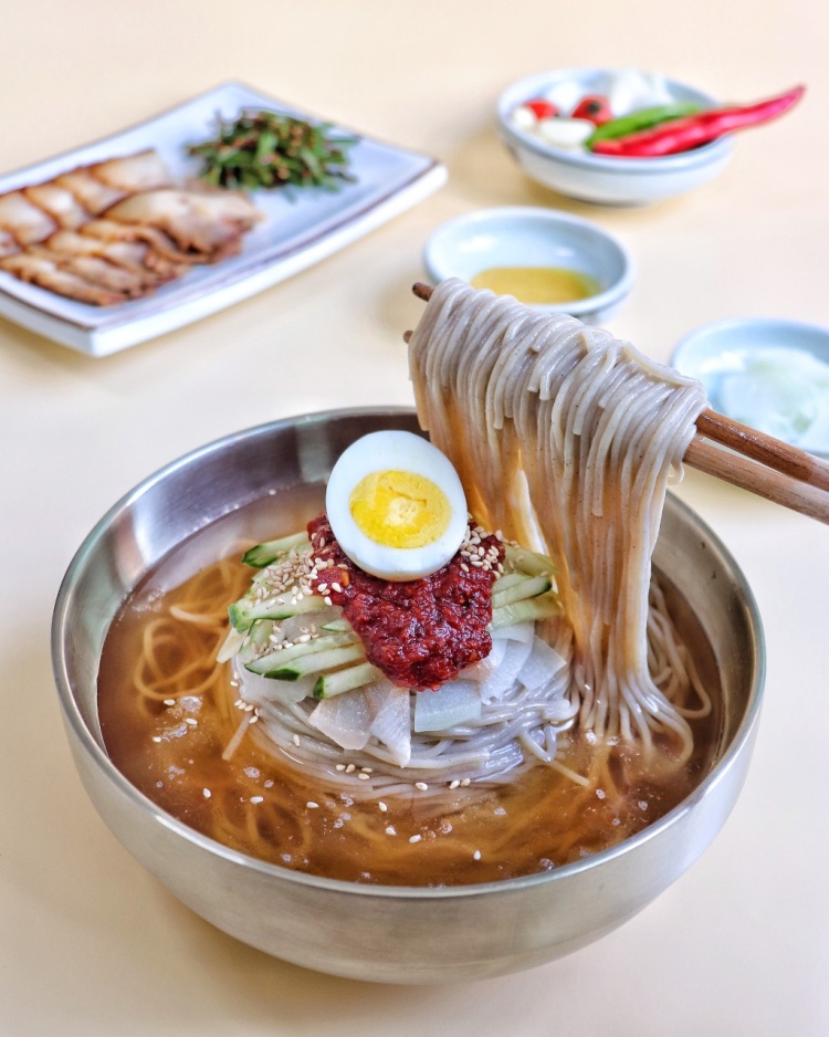 투데이 맛있는 메뉴 명태회 물비빔 밀면, 물밀면, 비빔밀면, 갈비만두 맛있는 식당 추천 부산 용호동 맛집
