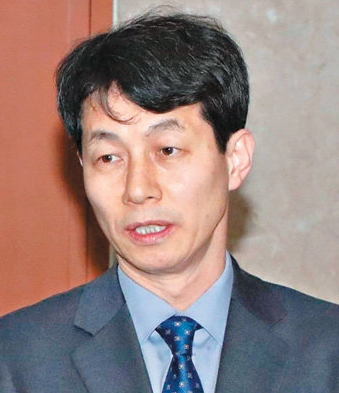 윤건영 국회의원 프로필 나이 고향 학력 재산 페이스북