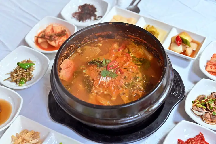 이맛에 살지 섬진강 1급수 계곡의 맛 참계탕, 은어회, 은어구이, 은어찜 하동 쌍계사 맛집 안내