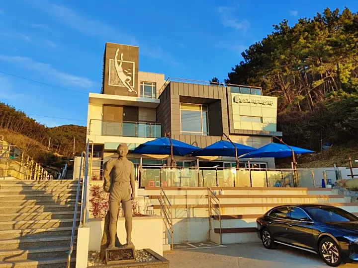부산 영도 멍게, 소라회 해삼, 성게 김밥, 전복 해녀 해산물 맛집