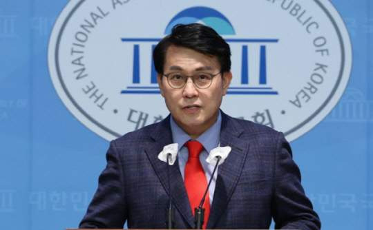 尹 선고일 나오자마자 기자회견 하던 윤상현, 또 하나 예측했다 [현장영상]