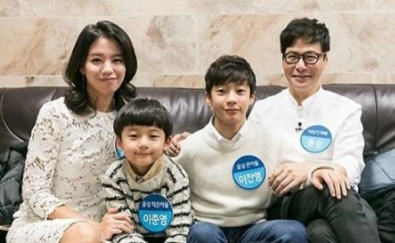 윤상 프로필 나이 학력 노래 아내 및 윤상 아들 SM 데뷔 소식