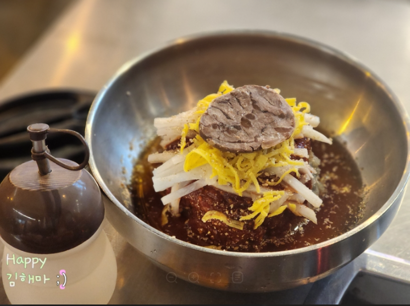 운정 이베리코 삼겹맛집 육회품은돼지