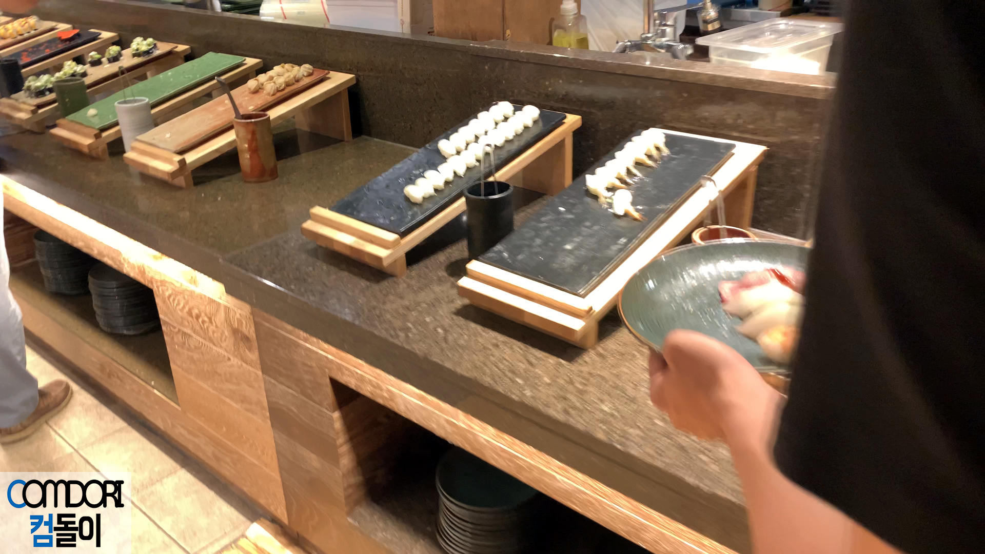 오징어초밥, 연어초밥, 새우초밥