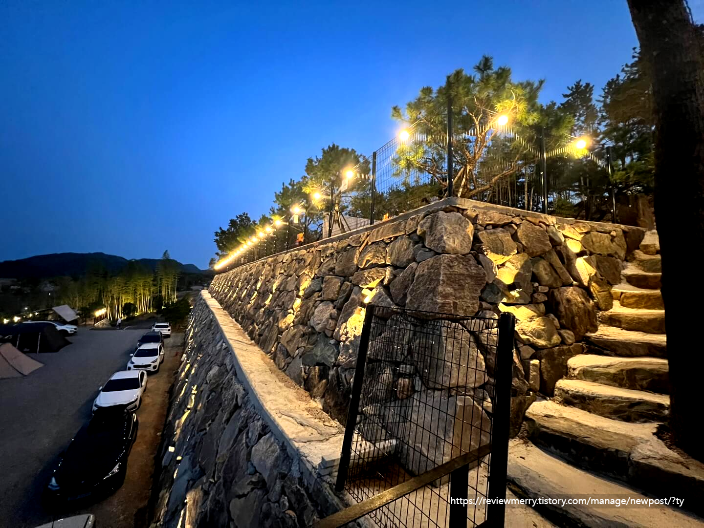 캠핑장 야간 조명