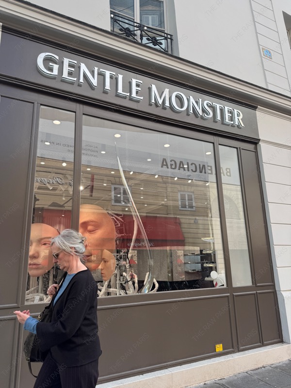 너무 멋있잖아. 이런 RAW 한 감성과 젠틀몬스터