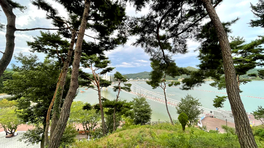 예당호 출렁다리