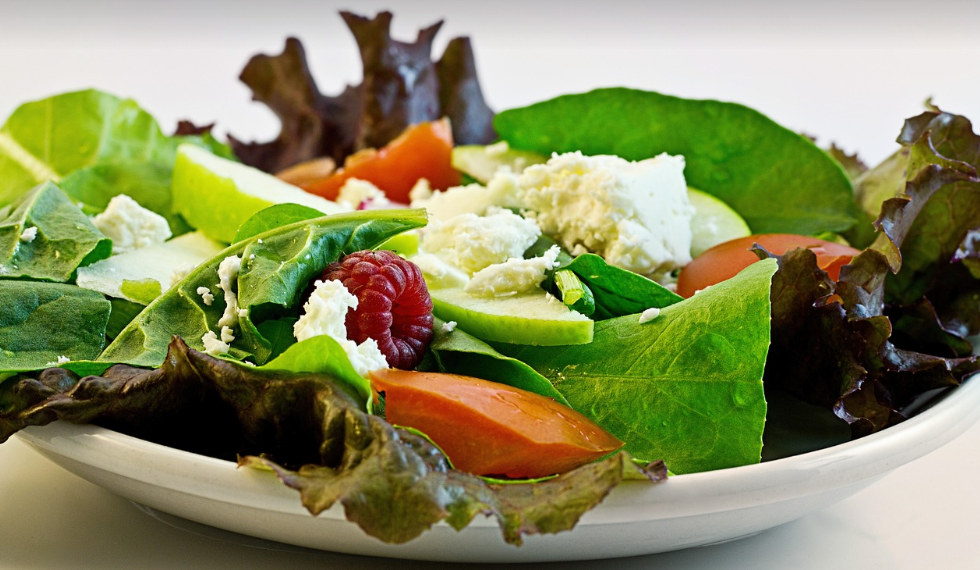 임신 중 피해야 하는 음식 - 뷔페 샐러드