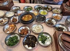 20가지반찬돌솥밥