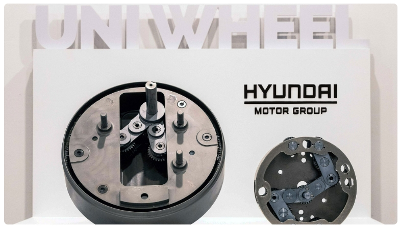 현대자동차&middot;기아,&nbsp;&lsquo;유니버설&nbsp;휠&nbsp;드라이브&nbsp;시스템&rsquo;&nbsp;세계&nbsp;최초&nbsp;공개 VIDEO: Hyundai, Kia Develop World's First Drive System with Drive Components inside Wheels