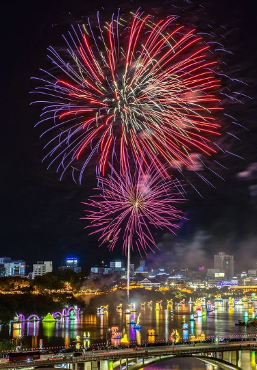 진주유등축제-불꽃놀이-진주여행지