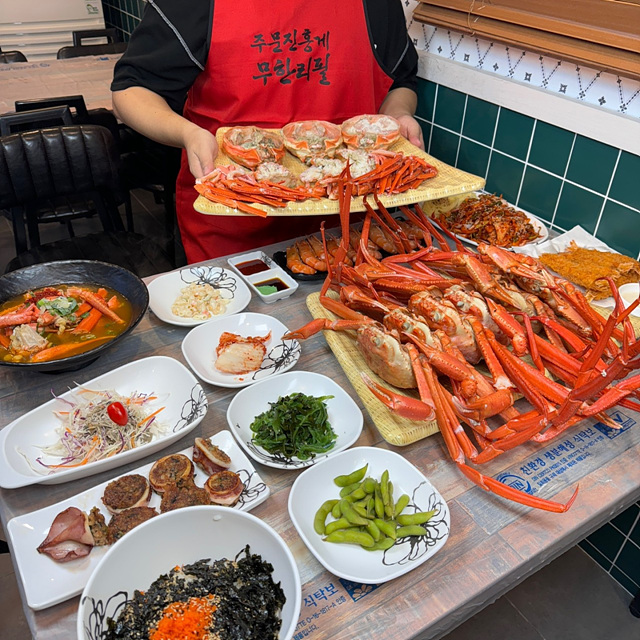 강릉 맛집 베스트10 현지인 추천 강원도여행 강릉 하월당 초당짬뽕순두부 초당옥 경포대불타는횟집 강릉꼬막비빔밥 풍호맛뜨락 찐수산대게횟집 주문진방파제회센터본점 주문진홍게무한리필 피쉬맨대게횟집 경포대본점 고향마을숯불돼지갈비 강릉유환식당 브로콜리모던키친