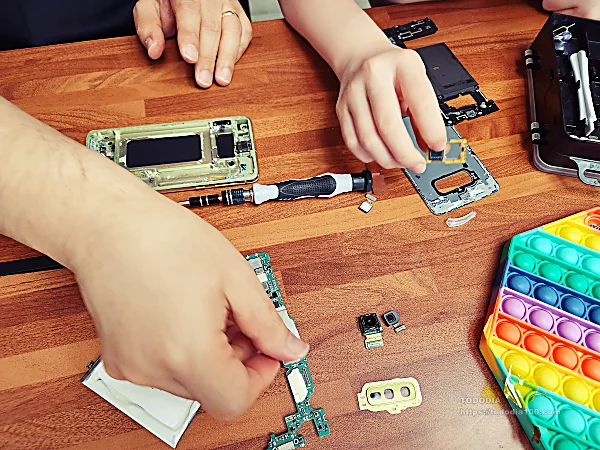 갤럭시 s10e-분해