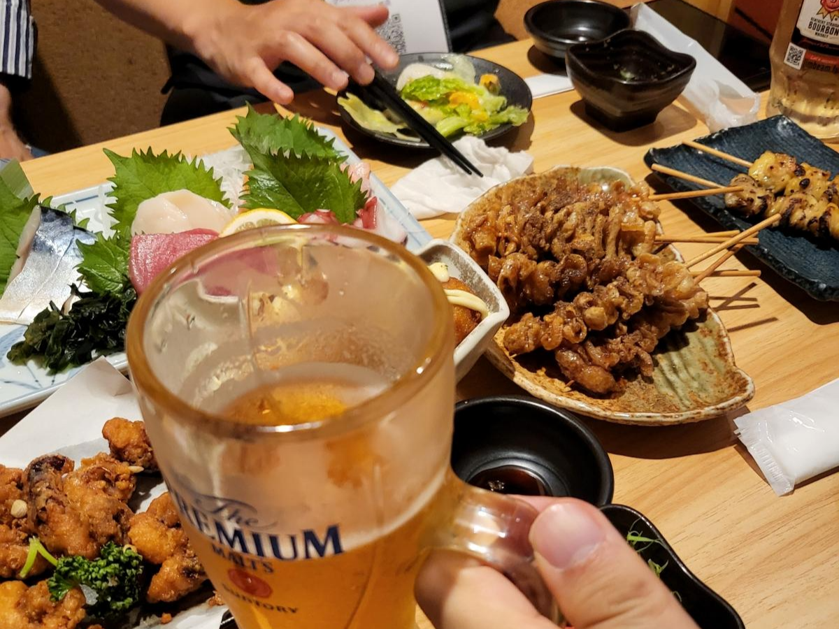오늘의 시작을 다짐했고, 내일의 축배를 위해 노력하겠습니다.