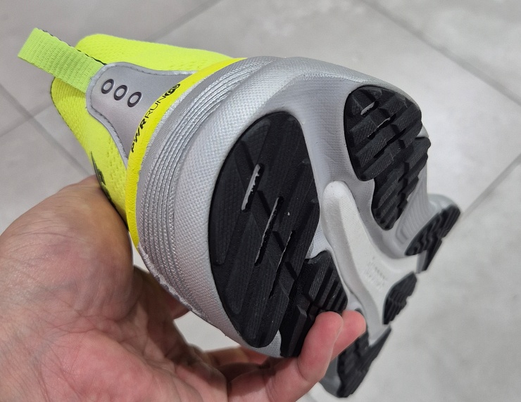 과체중 발볼러 러닝화 추천