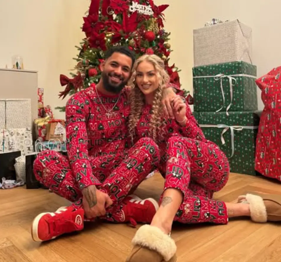 도글라스 루이스와 알리샤 레만