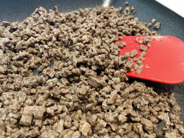 소고기 다짐육 요리 완성