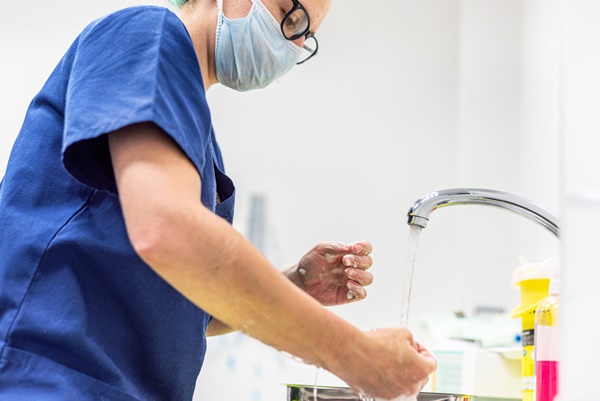 코로나 잠복기간 이미지 입니다.