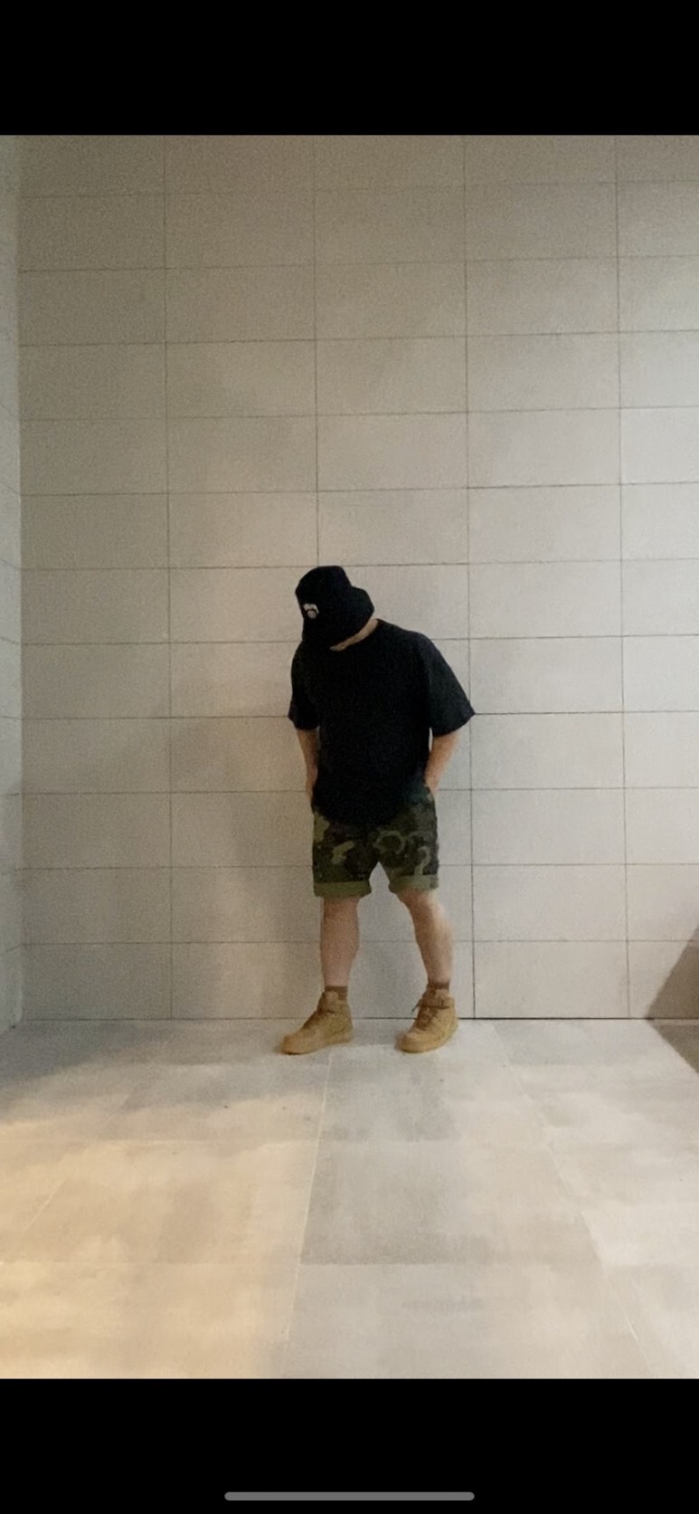 데일리룩(오뭘입) 스투시 버킷햇 벙거지&#44; 어커버 반팔&#44; 빈티지 카모 반바지 하프팬츠&#44; 나이키에어포스된장미드 된장에어포스&#44; 남자데일리룩&#44; 남자데일리코디&#44; 남자데일리패션&#44; ootd