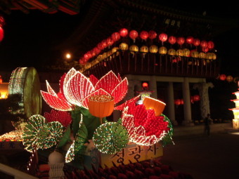 4월 초파일 연등행렬