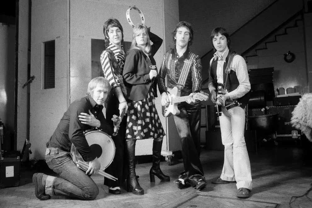 팝가수 윙스 이미지