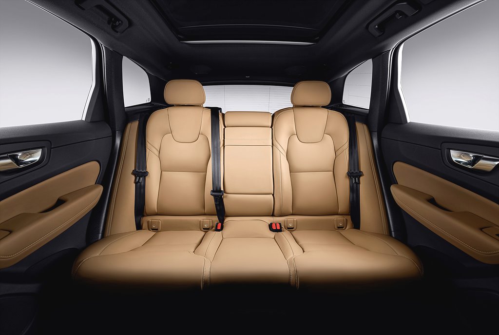 2024 볼보 XC60 가격 제원 특징 출고 대기 시간