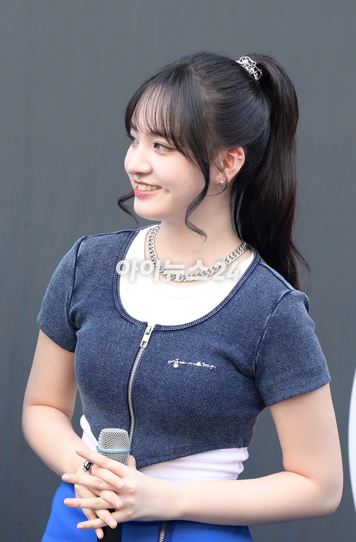 그룹 아이브(IVE) 리즈가 5일 오후 서울 잠실실내체육관에서 열린 &#39;펩시 썸머 페스타 2023&#39; 포토월 행사에 참석하고 있다. [사진=정소희 기자]