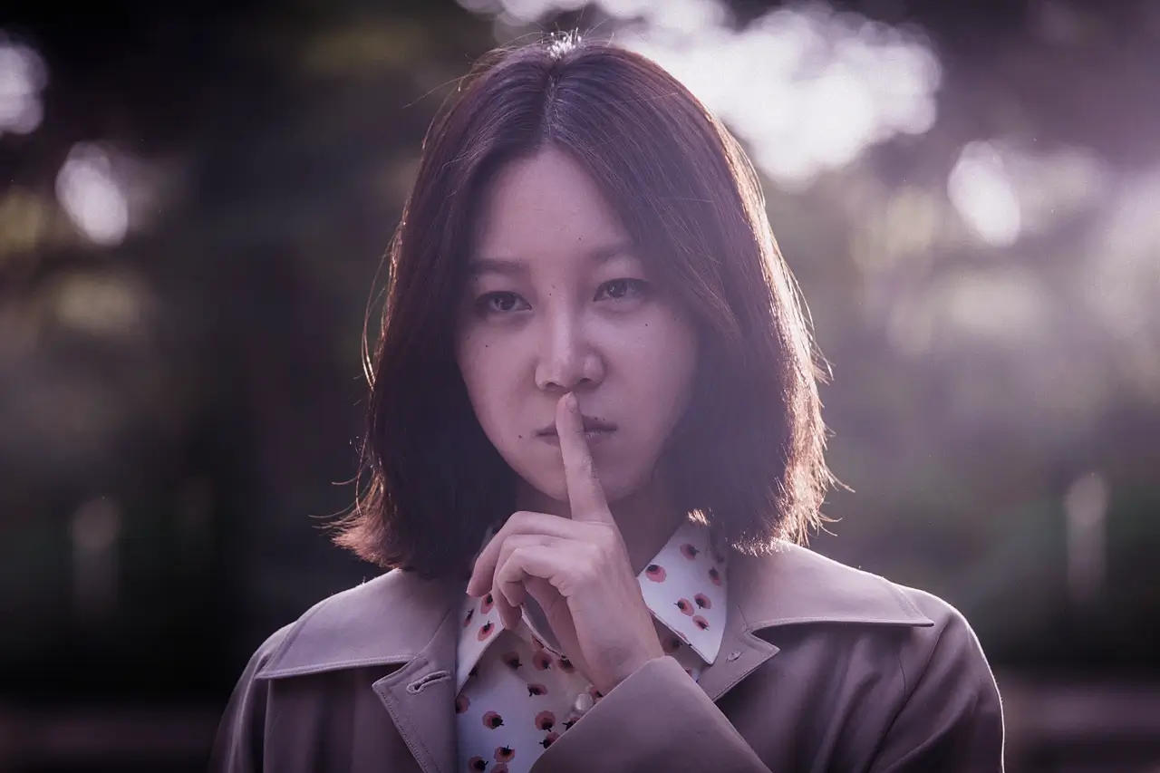 엄지원 공효진 영화 미씽: 사라진 여자 출연진 줄거리 등장인물 실화