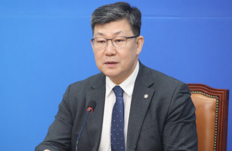 김남근17