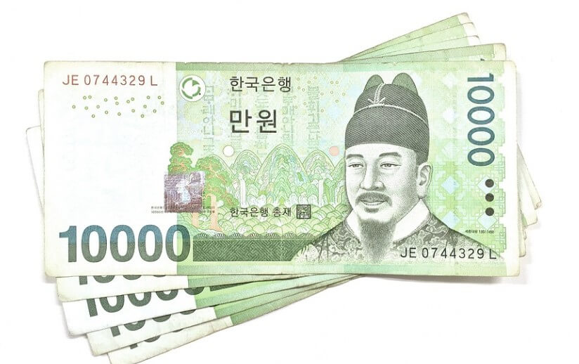 만원 지폐입니다.