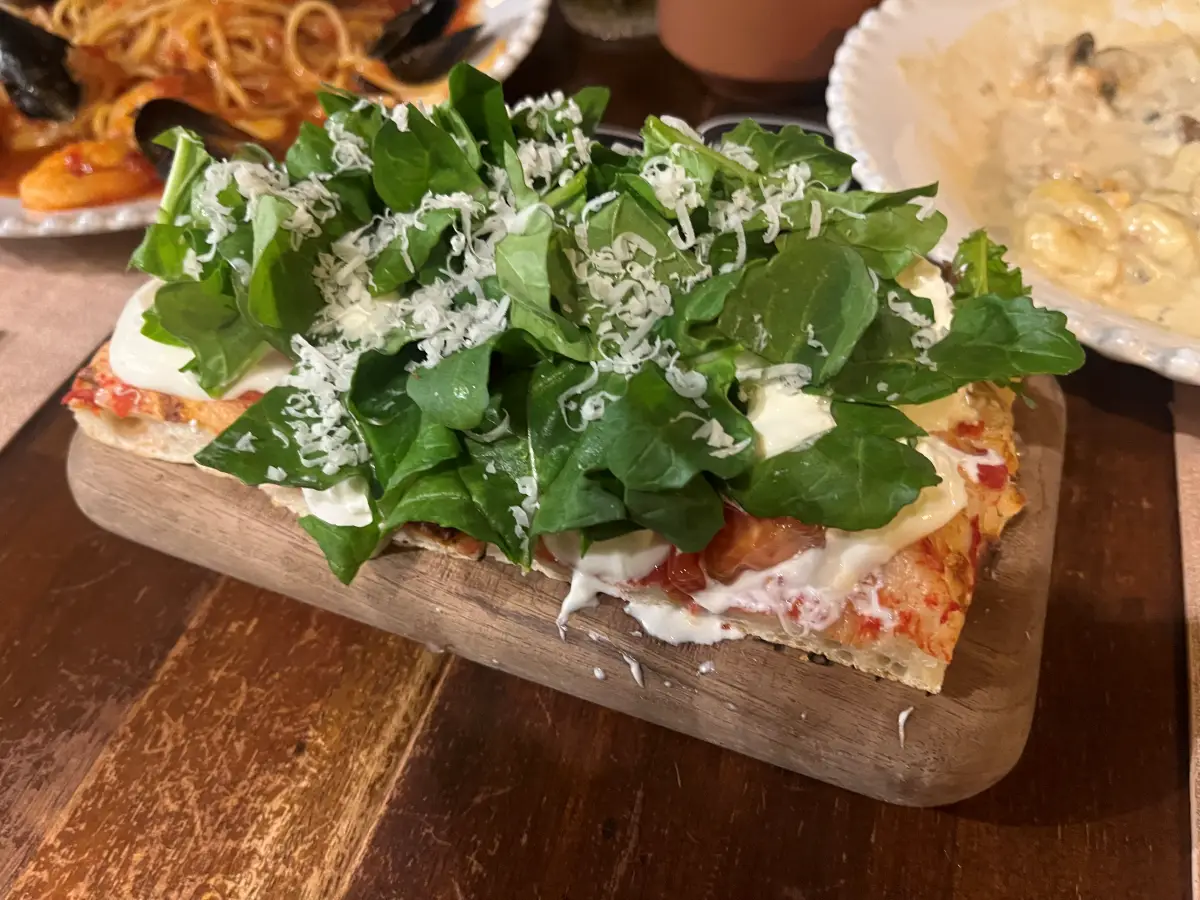 수원-화양가옥-루꼴라-체리토마토-피자