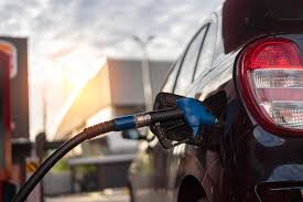 주유소에서 자동차 주유